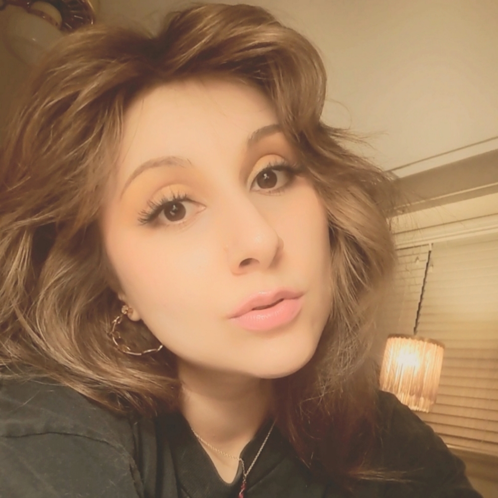 Meet your Posher, Anna